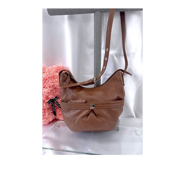 Stone Mountain Boho-Chic Pebbled Leather Crossbody β Warm Brown - Picture 4 of 9